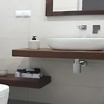 Boutique 108 - Old City, Luxury Apt. With A Garage كراكوفيا
