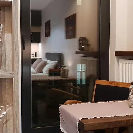 Boutique 108 - Old City, Luxury Apt. With A Garage *