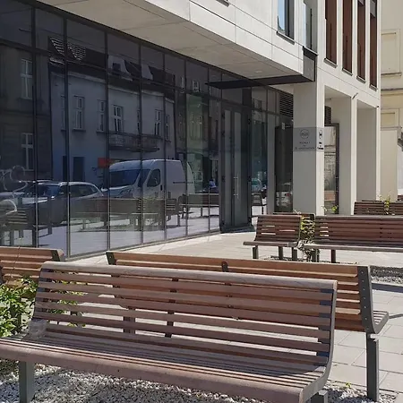 Boutique 108 - Old City, Luxury Apt. With A Garage