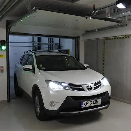 Appartement Boutique 108 - Old City, Luxury Apt. With A Garage