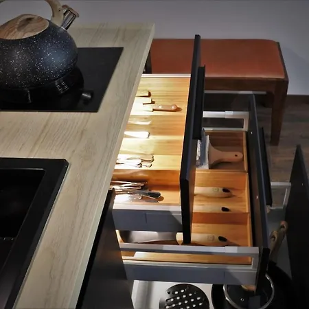 Apartment Boutique 108 - Old City, Luxury Apt. With A Garage *