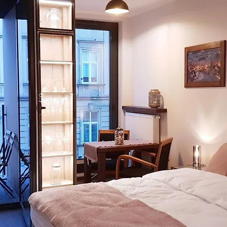 Boutique 108 - Old City, Luxury Apt. With A Garage *